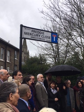 freddie mercury close signpost